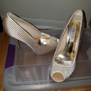 Jennifer Lopez heels